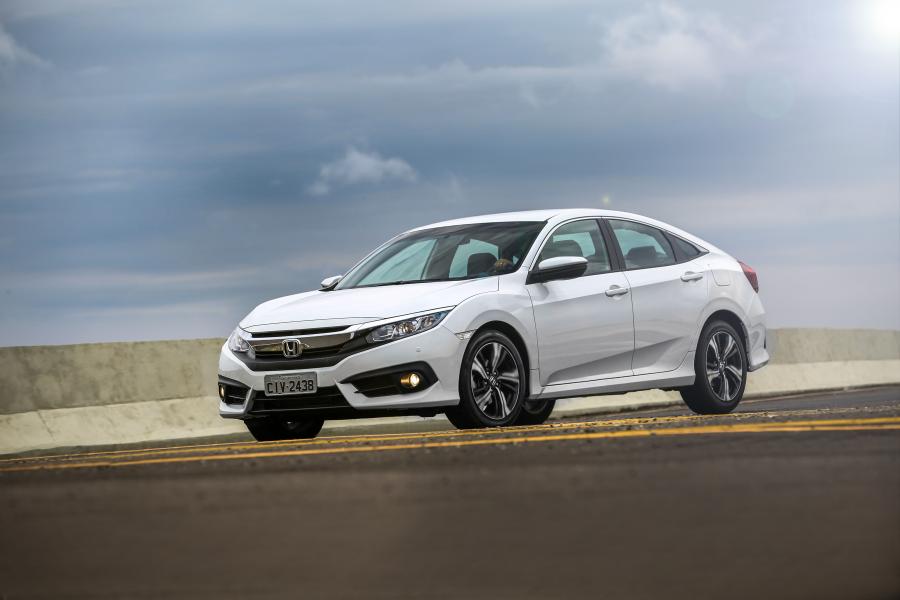  Honda Civic EXL Sedan (FC) 2016 года  (LA) (фото 2 из 41)